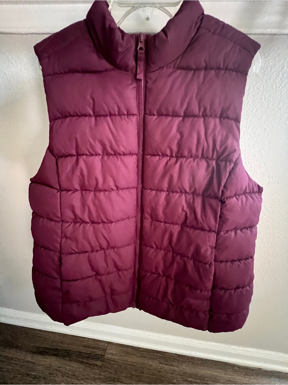 Women’s DIP Quilted Puffer Vest in Burgundy Size 1X